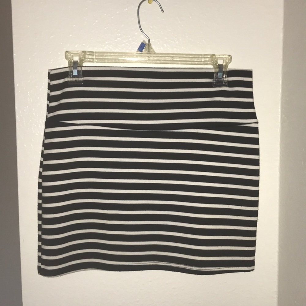 Mini striped skirt